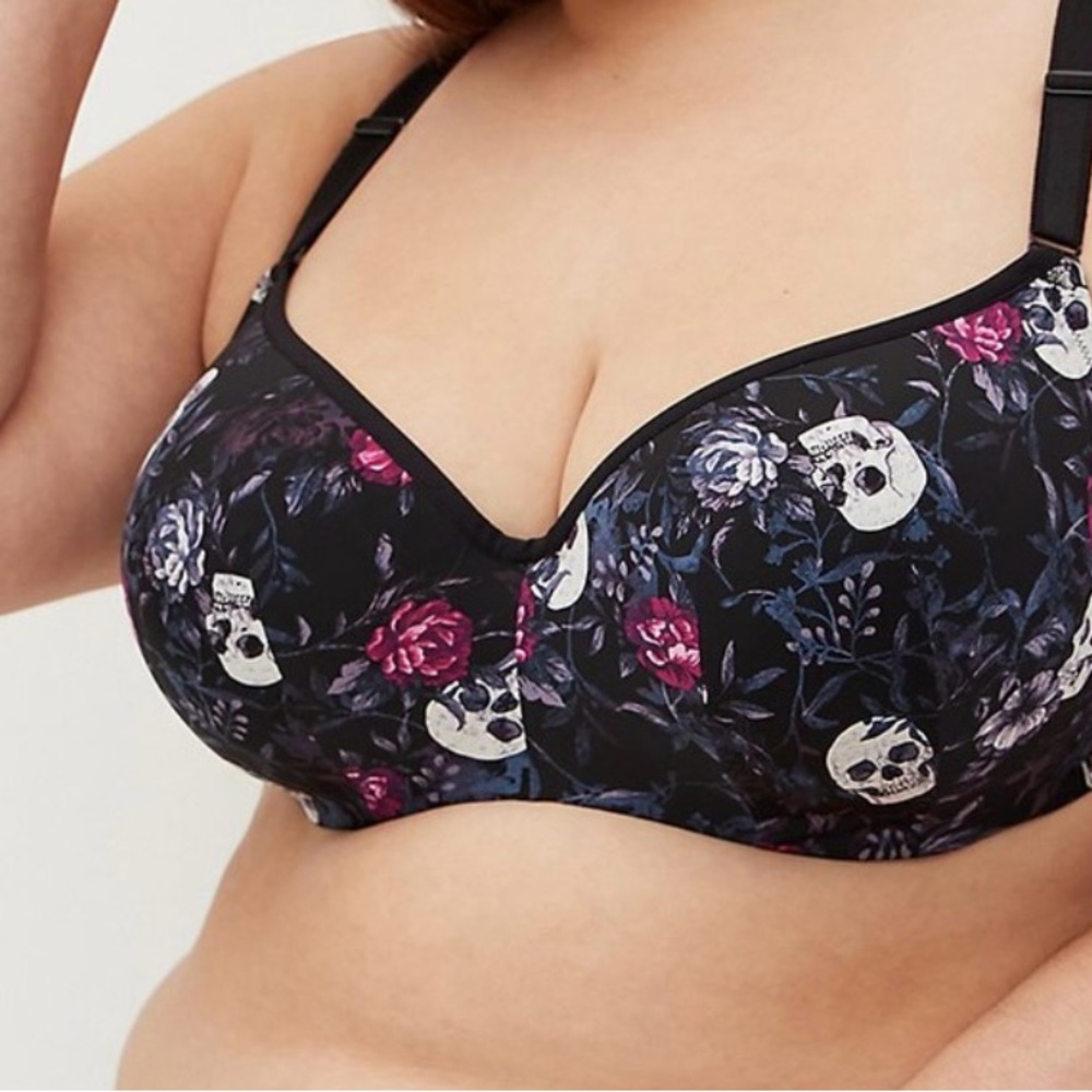 Torrid Black and Pink Floral Skull Full Coverage Bra.